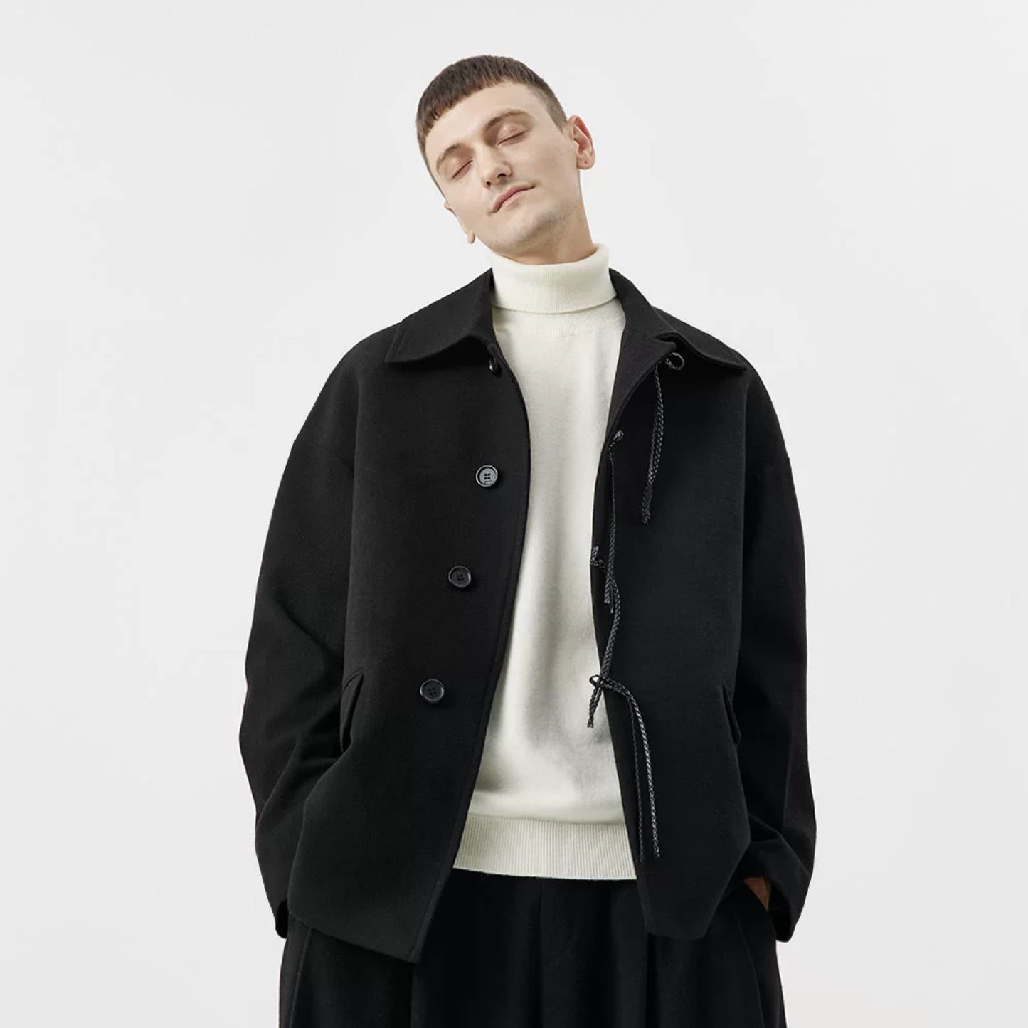 Design-breasted short jacket